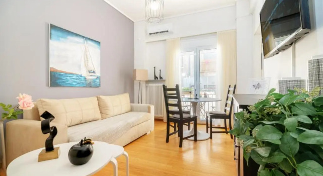 Athena by Heloni Apartments, Забронировать Апартаменты/квартира Неос-Космос Афины, рядом с Холм Филопаппос