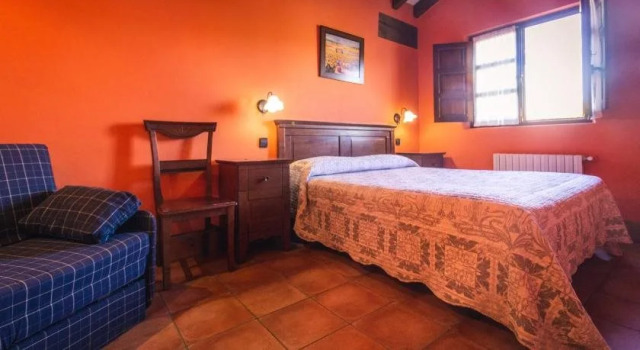 Posada La Aldea, Rezerwuj Hotel Oreña 