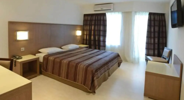 Двухместный номер Standard с балконом Calvi Hôtel