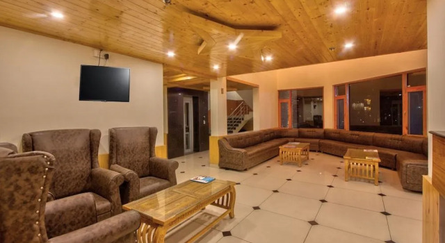 Snow Citys Montana Blues Resort Manali - Heated & Air-Cooled Stay, Забронировать Курортный отель Курортные отели Манали, Курортный отель