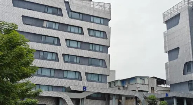 Kyriad Marvelous Hotel Zhongshan Technology University, Rezerwuj Hotel Shiqi District Zhongshan
