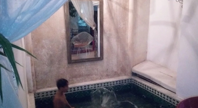Camera Standard Riad Maiya