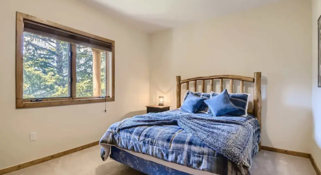Secluded Mtn House w/ Scenic Views - Pet Friendly, Rezerwuj Dom wakacyjny Hotele w Vail Ski z parkingiem, Parking