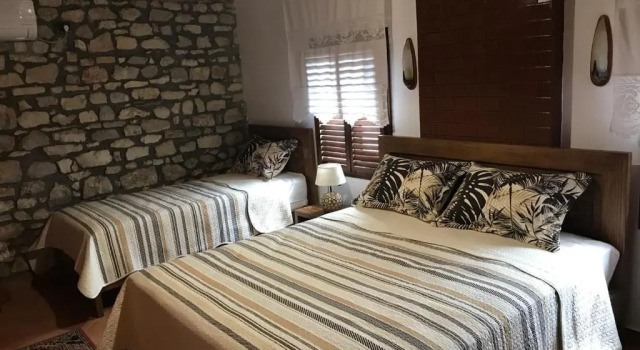 Guesthouse Arjan, Rezerwuj Hotel Tanie hotele w Berat County