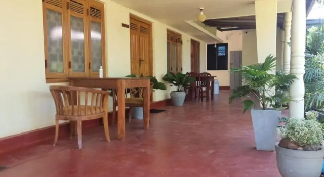 Sunthara Villa, Buchen Sie Villa Villen in Trincomalee, Villa