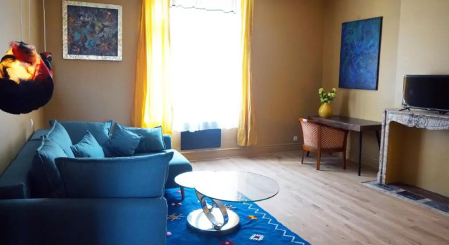 AZAL1889, Забронировать Отель Кале Opal Coast, рядом с Colonne Louis XVIII