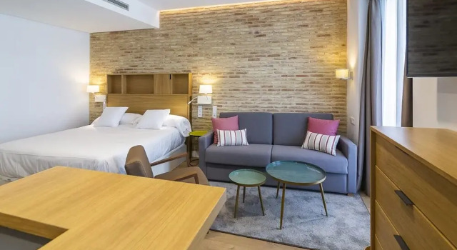 Студия Deluxe Aquitania Home Suites