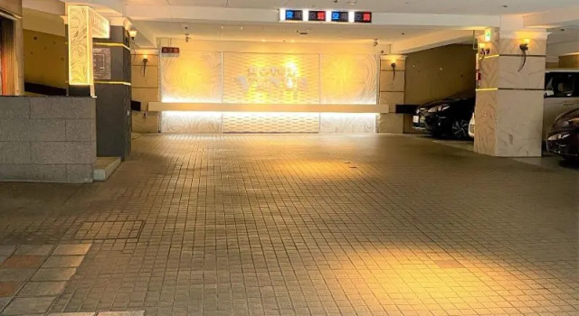 Hotel venus NEO - Adults Only, Rezerwuj Hotel Hotele w Nagoya z parkingiem, Parking