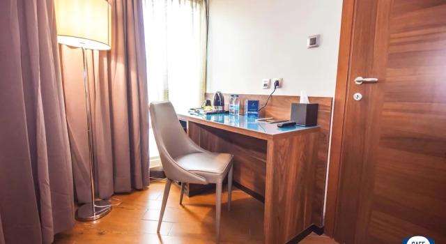 Люкс Deluxe Hotel La Falaise Bonapriso