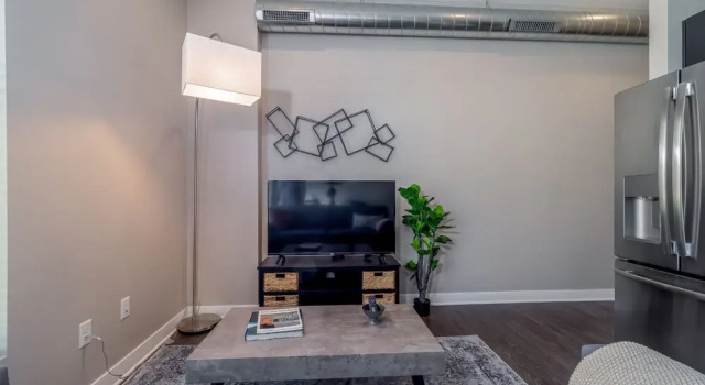 Des Moines Executive 1BD 1BA Downtown Apartment, Забронировать Апартаменты/квартира Де-Мойн Айова, рядом с UnityPoint Health - Iowa Lutheran Hospital