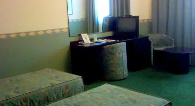 Трёхместный семейный номер Standard Pacific Hotel Airport