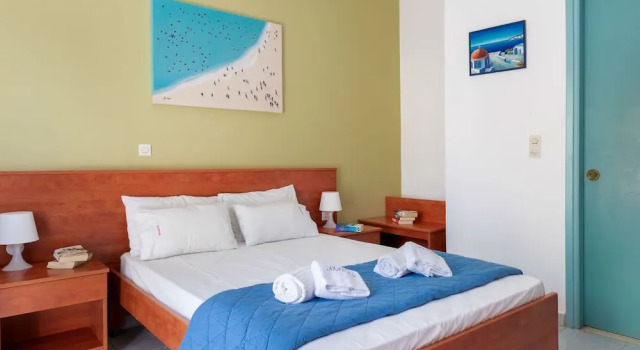 Двухместная студия с балконом Socrates Apartments