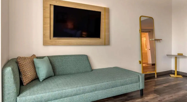 Двухместный номер с балконом Cambria Hotel Fort Lauderdale Beach
