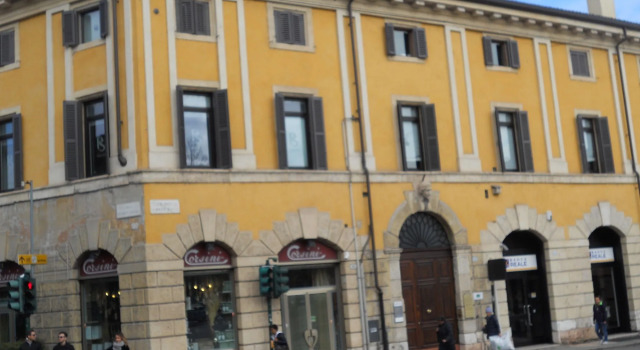 Accomodation Verona - City Centre, Забронировать Гостевой дом Гостевые дома Вероны, рядом с Филармонический театр Вероны, Гостевой дом