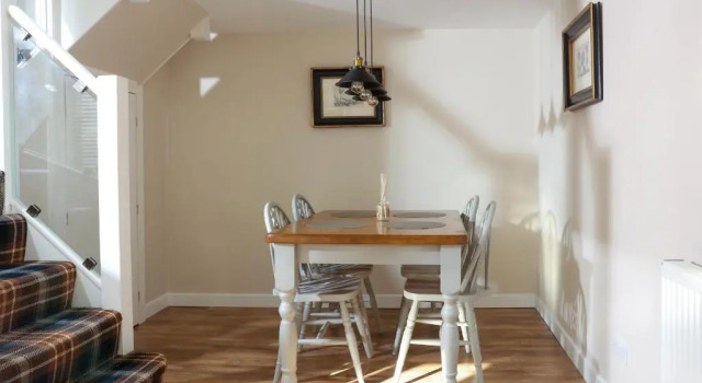 Коттедж c 1 комнатой Broom Hall Inn