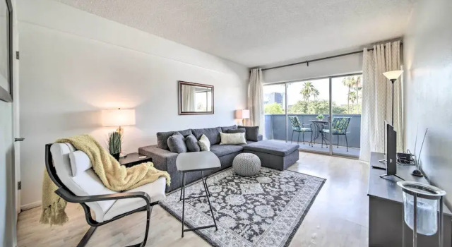 Апартаменты Modern City Condo Close to Downtown Phoenix!