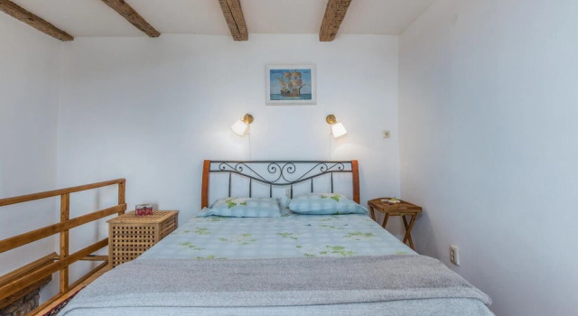 Stunning Home in Stara Baska With Wifi and 0 Bedrooms, Prenota Hotel Hotel a Isole Quarnerine con parcheggio, Parcheggio