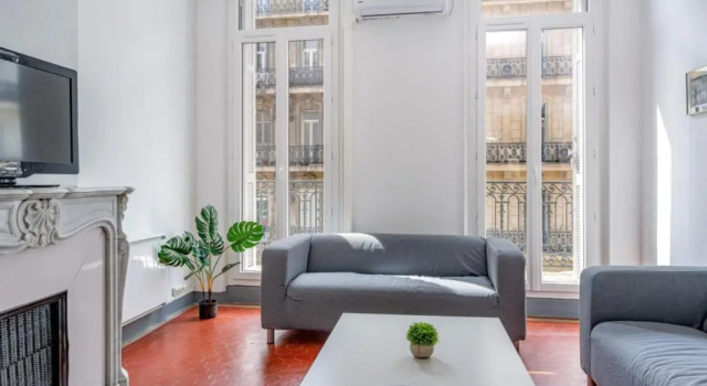 Superb apartment 100sqm, 5 min from the Old Port, Забронировать Апартаменты/квартира Кастеллан и Префе Марсель, рядом с Сад Развалин