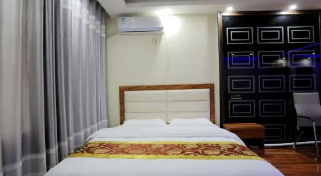 Bingshan Laike Business Hotel, Book Hotel Karamay Xinjiang