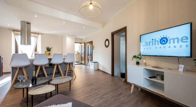 Modern apartment in Gravedona - Larihome A14, Prenota Appartamento Gravedona Como