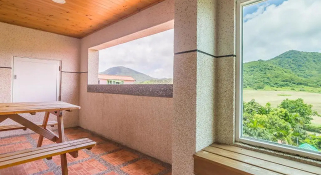Семейный номер Standard с балконом и с видом на горы Kenting Maya-House B&B