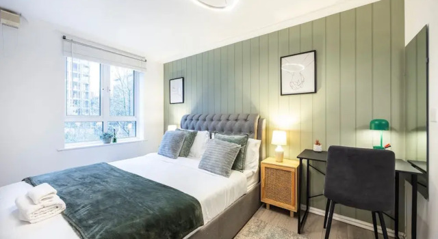 London Oasis Apartment Escape