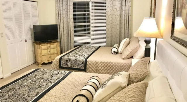Коттедж с 3 комнатами Villa Marco Island