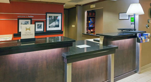 Hampton Inn & Suites Tulsa-Woodland Hills, Book Hotel Tulsa Oklahoma