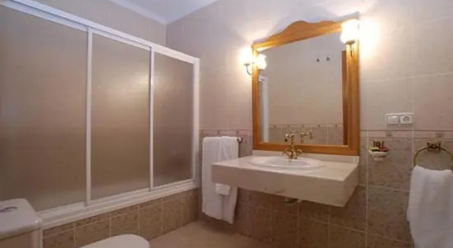 Двухместный номер Standard с балконом и с красивым видом из окна Hostal el Puente
