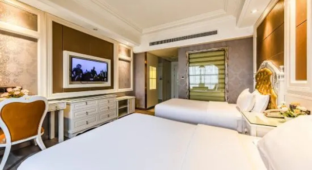Jinyuan International Hotel (Kunming Xinluoziwan New Asia Sports City Subway Station), Rezerwuj Hotel Hotele w Kunming z parkingiem, Parking