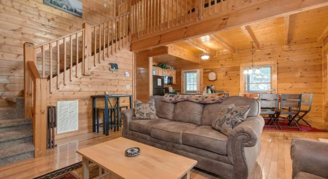 A Mountain Paradise, 2 Bedrooms, Sleeps 6, Pool Access, Hot Tub, Pool Table, Забронировать Отель Севьервилл Great Smoky Mountains National Park