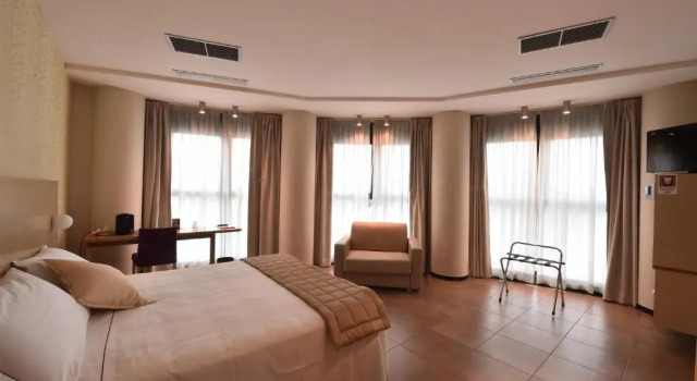 Одноместный полулюкс Tatì Hotel