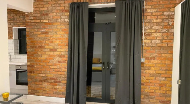 Lovely 1 bedroom serviced apartment in City Centre, Забронировать Апартаменты/квартира Апартаменты Уэст-Мидлендс, Апартаменты/квартира