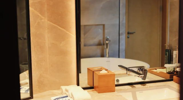 Номер Superior Hilton Garden Inn Nujiang