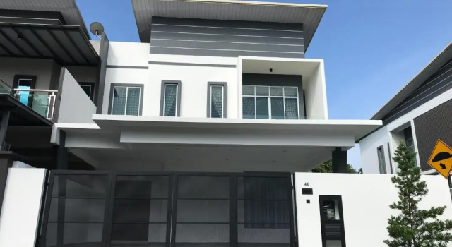 Semi-D New House @ Sungai Abong Muar*10~20pax, Varaa Hotelli Hotellit Johor pysäköinnillä, Pysäköinti