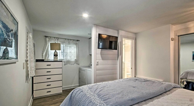 Cozy Ocean Grove Beach Retreat: Walk to the Coast!, Book Feriehus Ocean Grove 