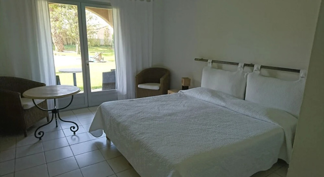 Hotel Le Pre des Baux, Забронировать Отель Отели Моссан-лез-Альпий 3 звезды, рядом с Aurelian Way, 3*