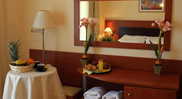 Одноместный номер Standard Galaxy Hotel