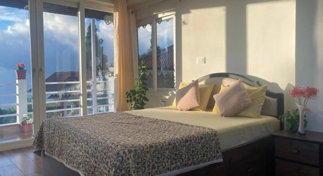 11 Monteviot: Luxury homestay overlooking a tea estate, Prenota Hotel Kurseong West Bengal