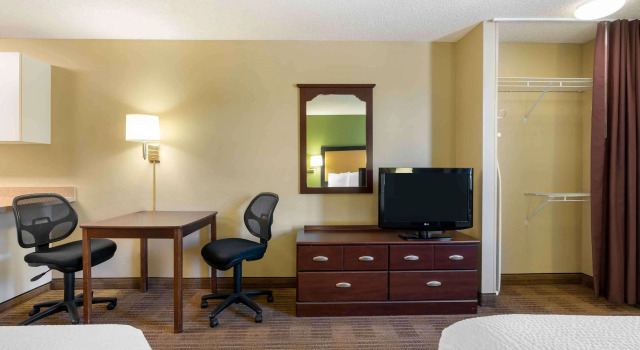 Четырёхместный люкс Extended Stay America Suites - Reno - South Meadows