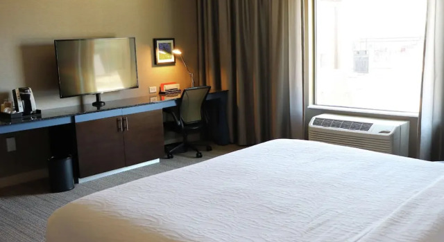 Двухместный полулюкс Accessible Hilton Garden Inn Austin Airport