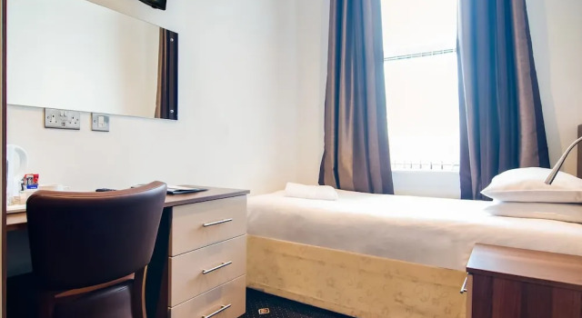 Lovely Apartment for 3 near Anfield Stadium, Varaa Huoneisto Asunnot kohteessa Merseyside, Huoneisto
