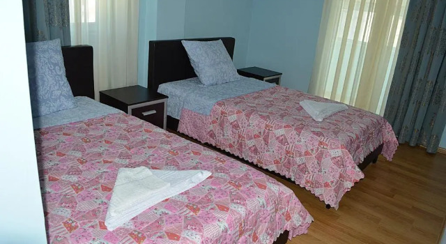 Трёхместный номер Standard Hotel Okriba