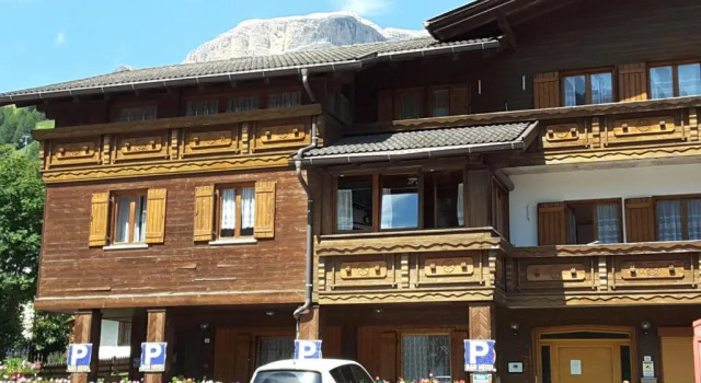 Chalet Helen, Забронировать Шале Коттеджи Livinallongo del Col di Lana, Коттедж