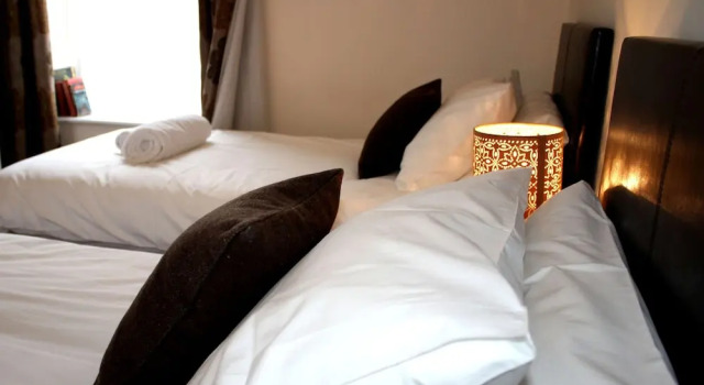 Cotswolds Valley Accommodation-Excl Prop