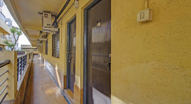 OYO Home 78031 Ar Rooms