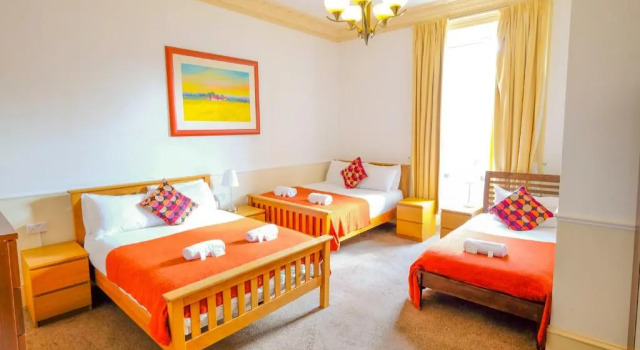 Balmore Guest House, Забронировать Гостевой дом Недорогие отели Эдинбурга, рядом с St George's West Church, недорого