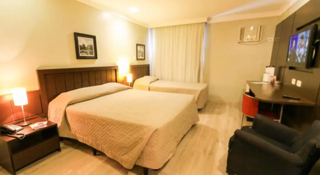 Двухместный номер Deluxe Hotel Plaza Apolo
