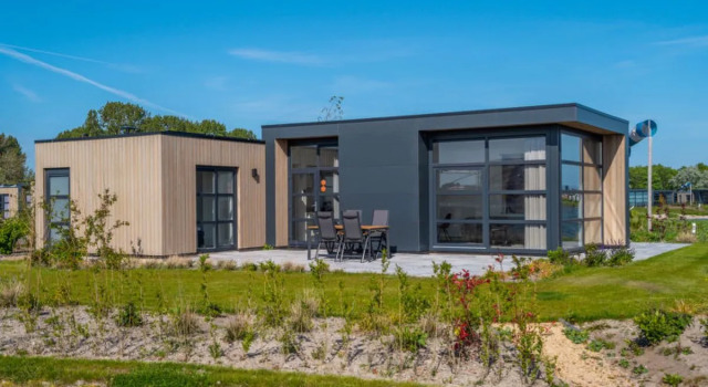Bungalow LCube 4 Enkhuizen, Забронировать Отель Отели в центре Энкхейзен, в центре