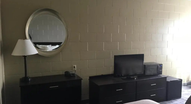 Четырёхместный номер Standard Sunlac Inn Lakota